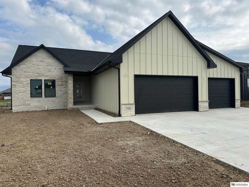 7320 Augustine Ave, Lincoln, NE, 68516-2627 | Card Image