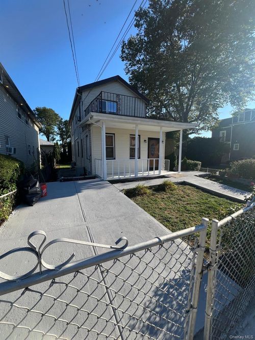 22734 112th Rd, Queens Village, NY, 11429-2707 | Card Image