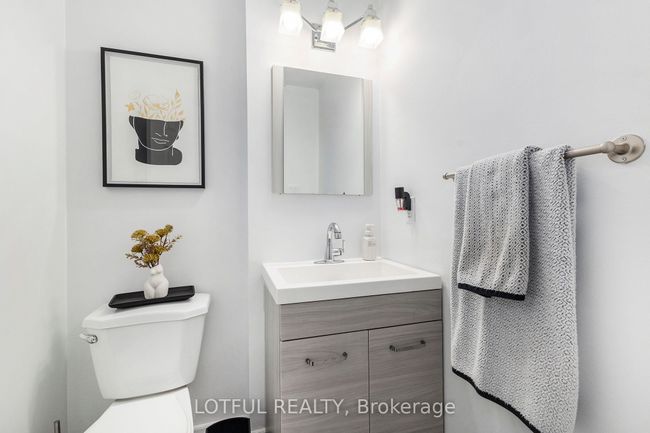 268 Stoneway Dr, House attached with 3 bedrooms, 2 bathrooms and 2 parking in Nepean ON | Image 10