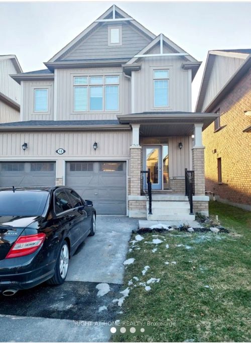 18 Kerr St, Collingwood, ON, L9Y4B3 | Card Image