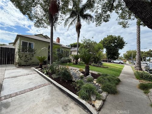 10411 Pinehurst Ave, South Gate, CA, 90280-6951 | Card Image