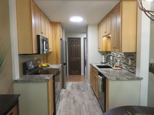 APT-1 - 714 #1 Kiwanis Dr, Condo with 2 bedrooms, 1 bathrooms and null parking in Freeport IL | Image 5