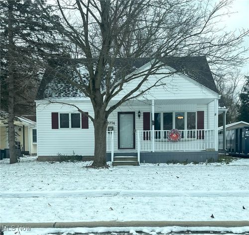 3774 Argonne St, Mogadore, OH, 44260-1111 | Card Image