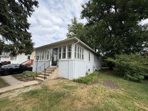 237 S Villa Ave, Elmhurst, IL, 60126-3031 | Card Image