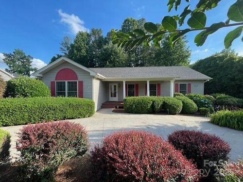 141 Marys Ln, Rutherfordton, NC, 28139-3200 | Card Image