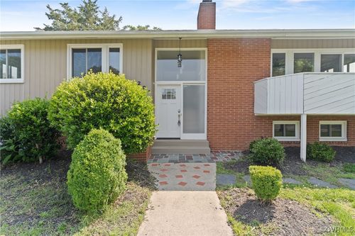 201 Winston Ave, Colonial Heights, VA, 23834-1230 | Card Image