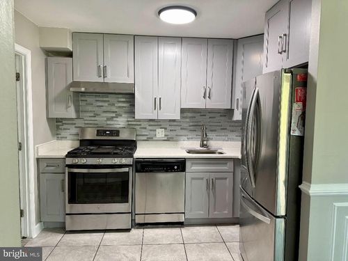 76103-7376 Route 29, FALLS CHURCH, VA, 22046 | Card Image