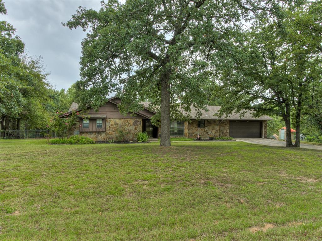 Roundhouse Dr, Choctaw, OK 73020