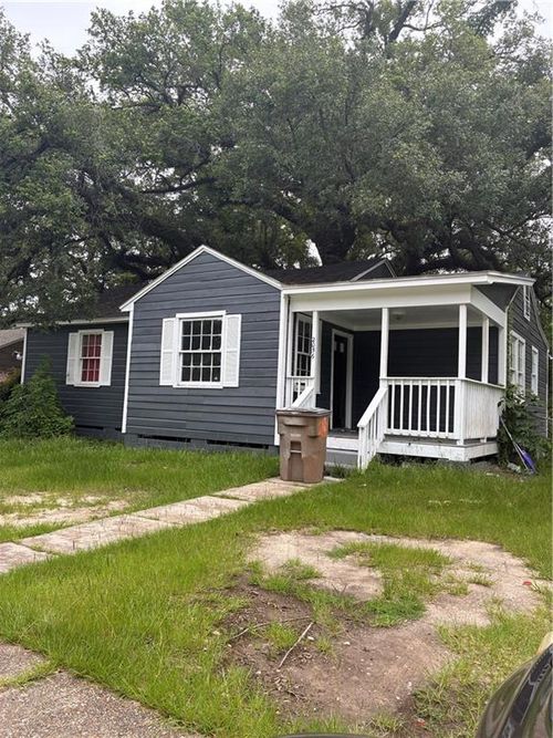 2056 Stockton Dr, Mobile, AL, 36605-2321 | Card Image