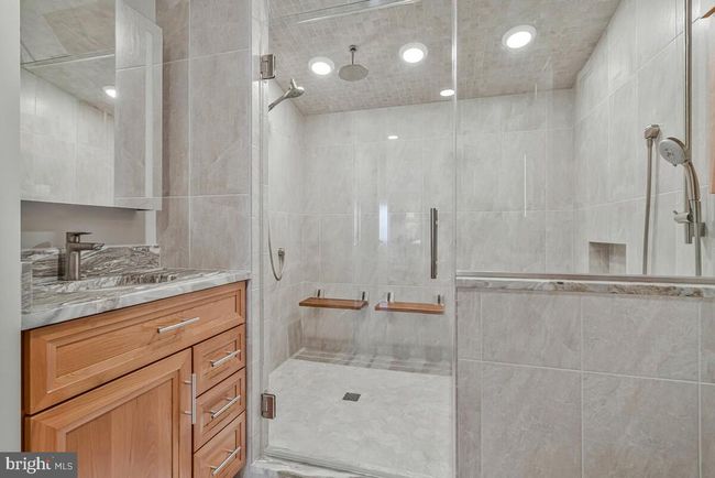 21 Chesapeake Lndg, Townhouse with 4 bedrooms, 4 bathrooms and null parking in Annapolis MD | Image 24