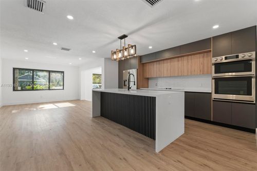 1516 Sw 30th Ter, Fort Lauderdale, FL, 33312-3848 | Card Image