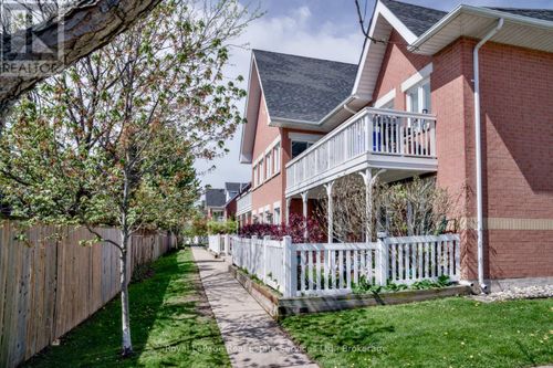507-1701 Lampman Avenue, Burlington (Uptown), ON, L7L6R9 | Card Image