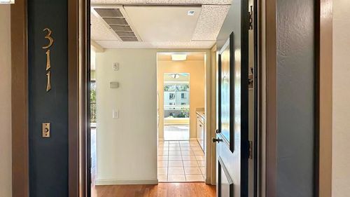 311-460 N Civic Dr, Walnut Creek, CA, 94596-3346 | Card Image