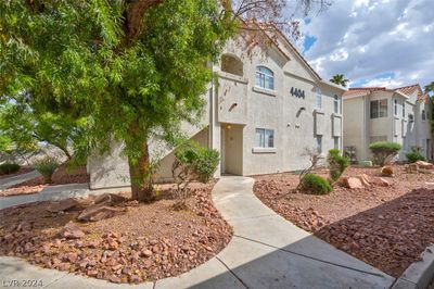 102 - 4404 W Lake Mead Boulevard, Condo with 2 bedrooms, 2 bathrooms and null parking in Las Vegas NV | Image 1