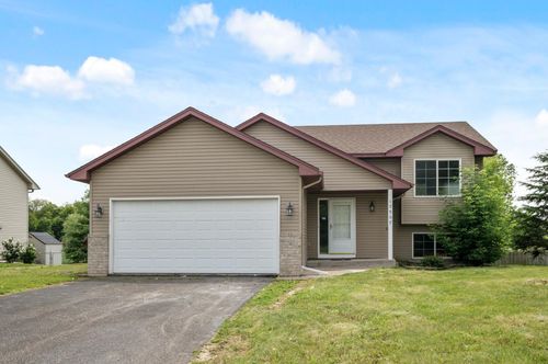 17567 305th Ln, Shafer, MN, 55074-2226 | Card Image