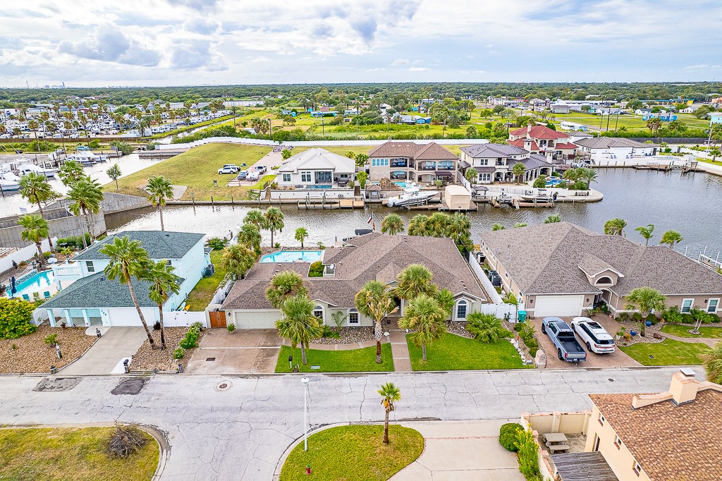 Bay Ct, Aransas Pass, TX 78336