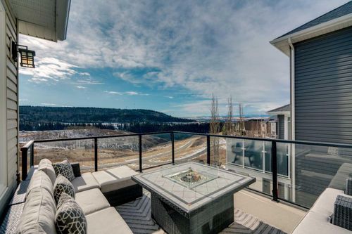 287 Sunset View, Cochrane, AB, T4C0N6 | Card Image