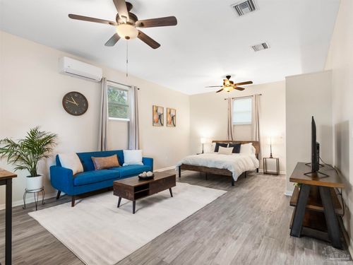 9250 Untreiner Ave, Pensacola, FL, 32534-1889 | Card Image