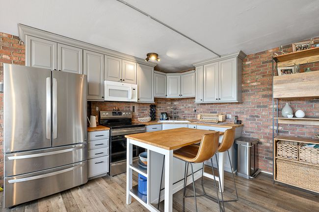 APT-103 - 8900 E Jefferson Ave, Home with 1 bedrooms, 1 bathrooms and null parking in Detroit MI | Image 7