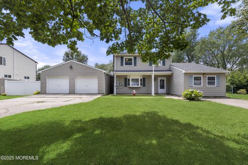 524 Manasquan Ct, Brick, NJ, 08724-1130 | Card Image