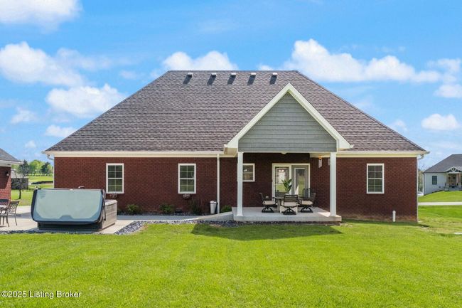 240 Brennan Ct, House other with 3 bedrooms, 2 bathrooms and null parking in Shepherdsville KY | Image 11
