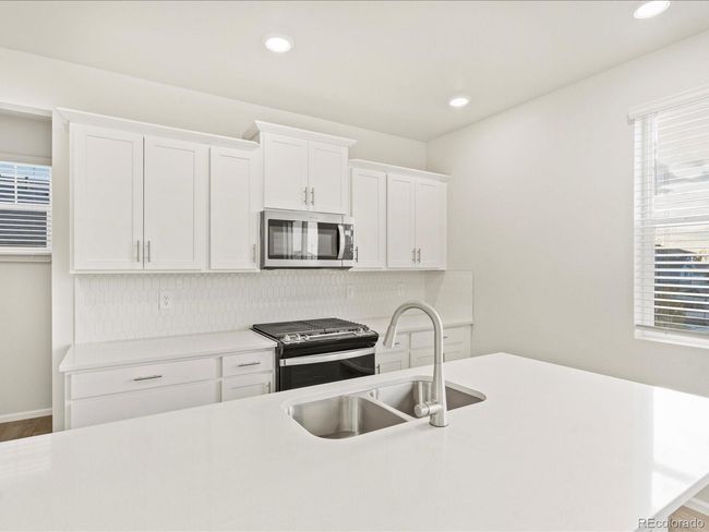 Photos are representative only and are not of the actual home. Actual finishes, elevation, and features may vary. | Image 5