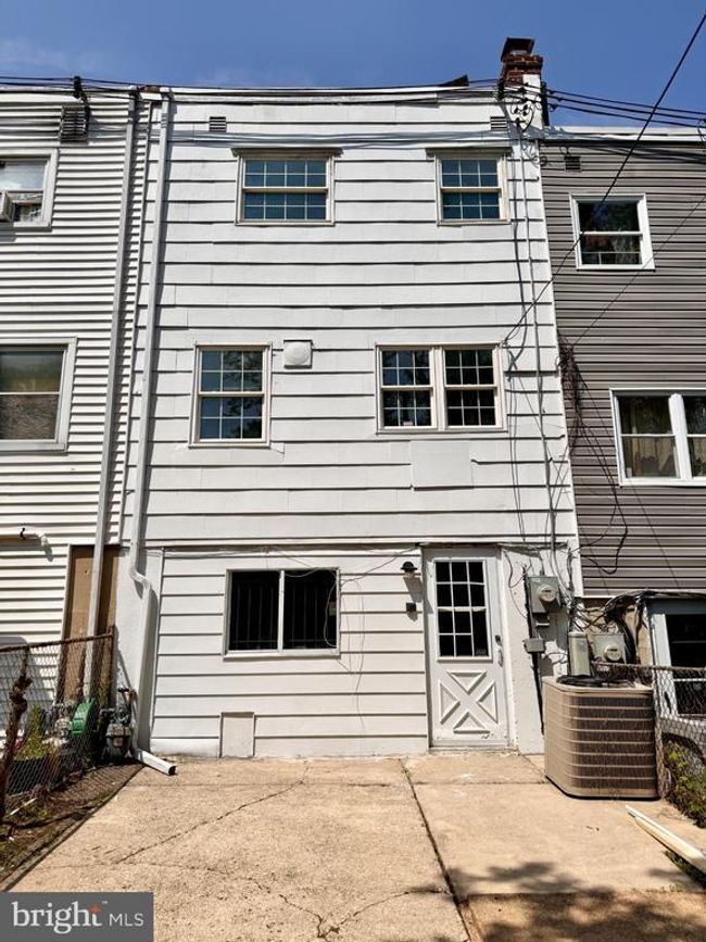 1504 Bonwood Rd, Townhouse with 3 bedrooms, 1 bathrooms and null parking in WILMINGTON DE | Image 36