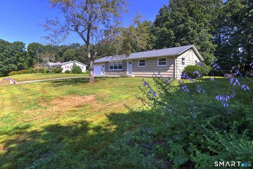 44 Davis St, Killingly, CT, 06239-4109 | Card Image