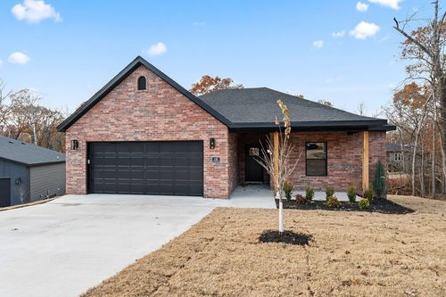 18 Dumfries Ln, Bella Vista, AR, 72715-4309 | Card Image