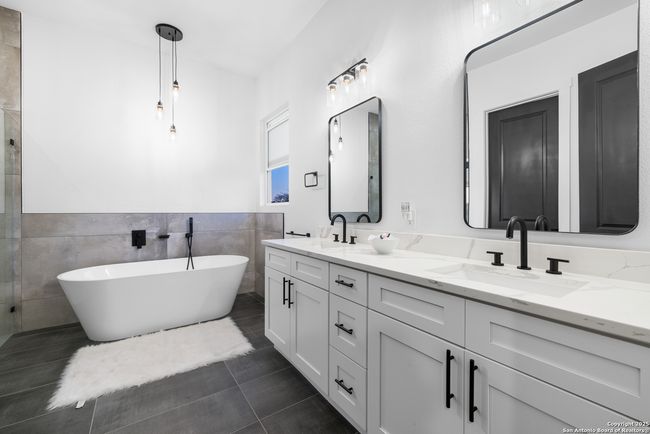 1090 Pegasus Dr, House other with 4 bedrooms, 4 bathrooms and null parking in Spring Branch TX | Image 23