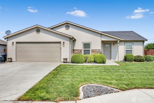 312 E Linden Ave, Moses Lake, WA, 98837-5314 | Card Image
