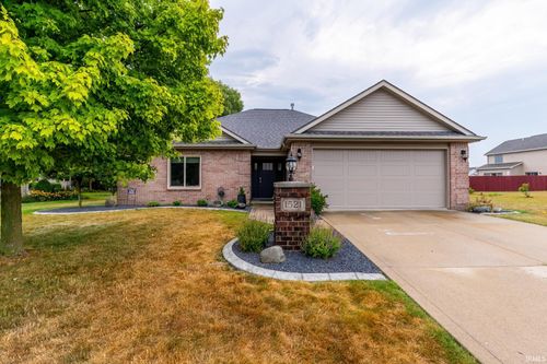 1521 Waynedale Dr, Garrett, IN, 46738-2066 | Card Image