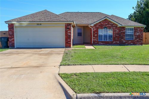3218 Rampart Loop, Killeen, TX, 76542-2604 | Card Image