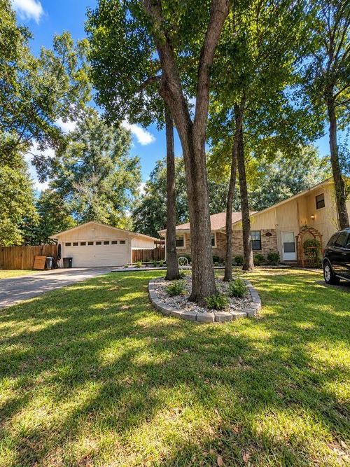 17602 Typhoon Way, Crosby, TX, 77532-4124 | Card Image