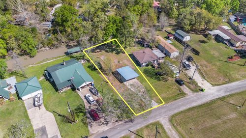 662 Tallow St, Onalaska, TX, 77360-7617 | Card Image
