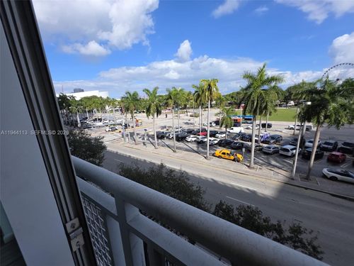 apt-335-244 Biscayne Blvd, Miami, FL, 33132-2325 | Card Image