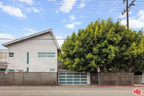 2807 Pacific Avenue, Venice, CA, 90291 | Card Image