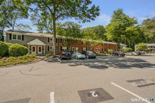 4-81 E Pattagansett Rd, Niantic, CT, 06357-2348 | Card Image