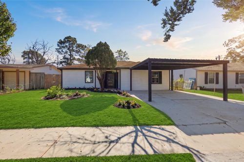 2716 Windsor Ln, Pasadena, TX, 77506-3982 | Card Image