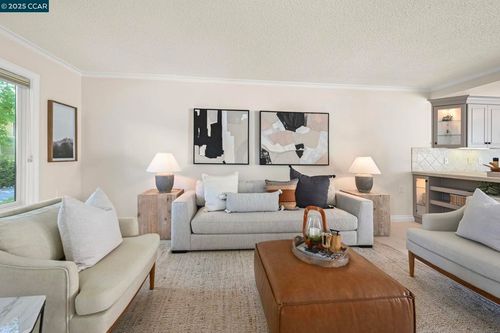 apt-3-2016 Golden Rain Rd, Walnut Creek, CA, 94595-1960 | Card Image