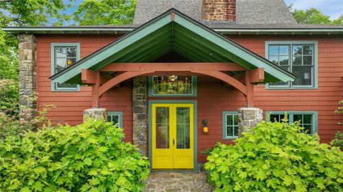 21701 Mount Gaylor Pt, Winslow, AR, 72959-9240 | Card Image