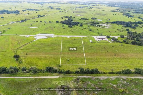 37006 Kville Road, Myakka City, FL, 34251 | Card Image