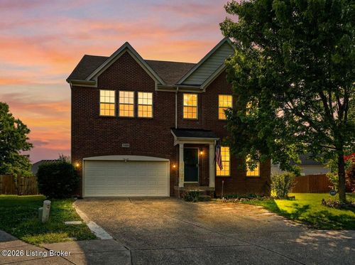 11400 Fenimore Ridge Dr, Louisville, KY, 40229-6410 | Card Image