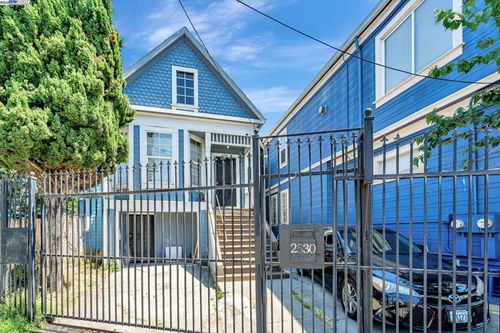 2530 Market St, Oakland, CA, 94607-3438 | Card Image