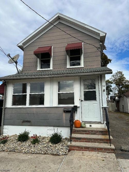 14 Railroad Ave, Wanaque, NJ, 07465-1403 | Card Image