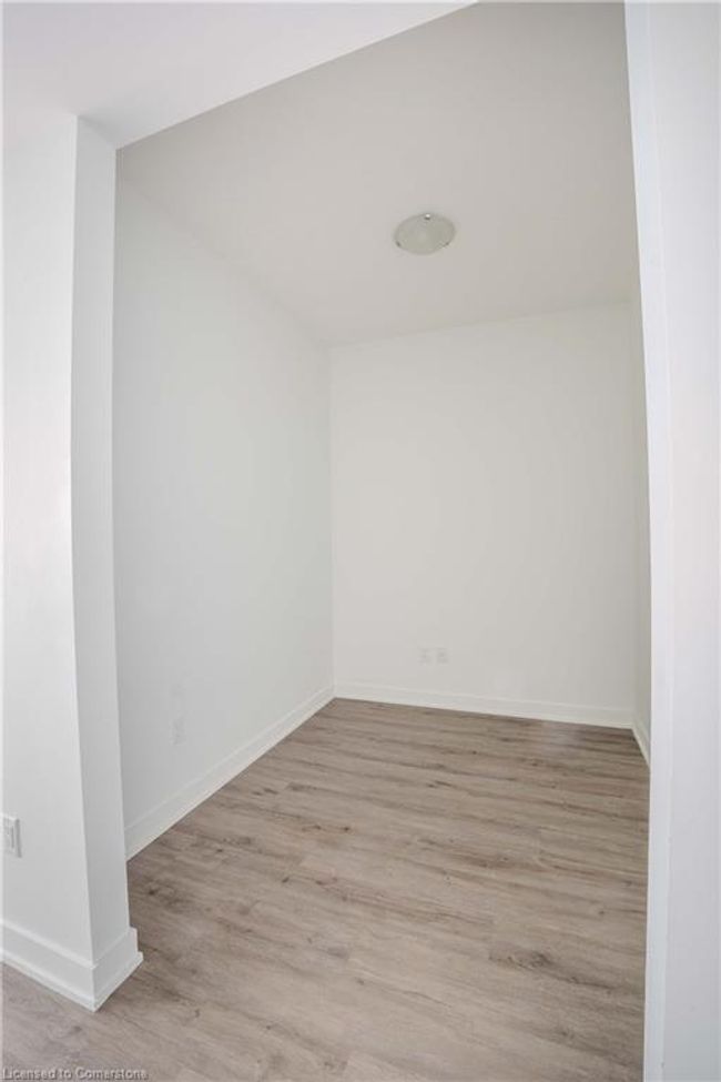 202 - 600 N Service Rd, House attached with 1 bedrooms, 1 bathrooms and 1 parking in Stoney Creek ON | Image 12