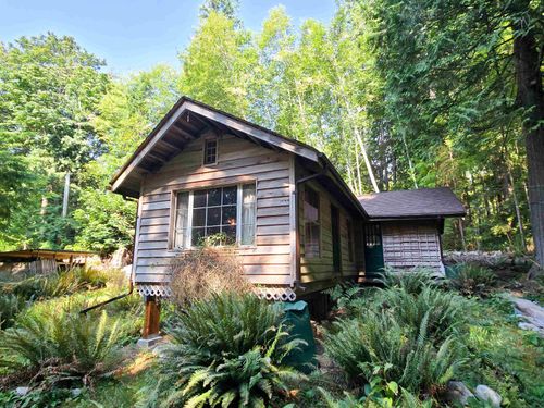 793 Andy'S Bay Rd, Gambier Island, BC, V0N1V0 | Card Image