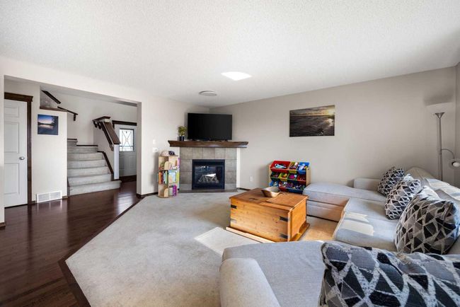 174 Chapalina Terr Se, House other with 4 bedrooms, 4 bathrooms and 4 parking in Calgary AB | Image 8