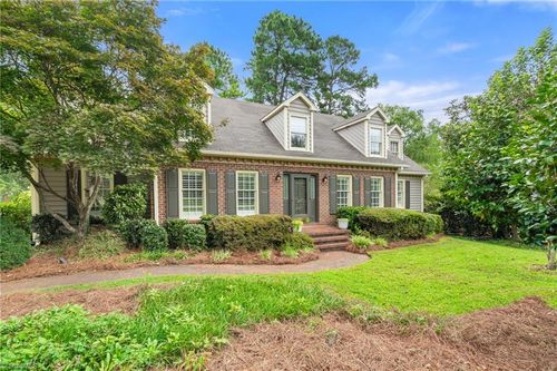 107 Brookberry Dr, Jamestown, NC, 27282-9770 | Card Image