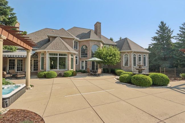 1601 Cedar Bend, House other with 5 bedrooms, 4 bathrooms and null parking in Hartland WI | Image 89